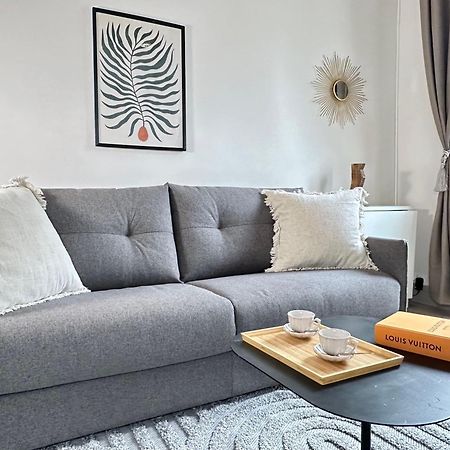 パリWelcoming & Cosy Flat Near Republiqueアパートメント エクステリア 写真